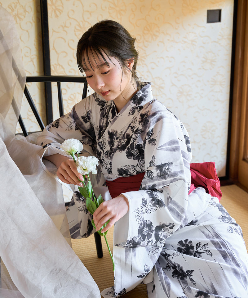 original floral pattern yukata / オリジナル花柄浴衣