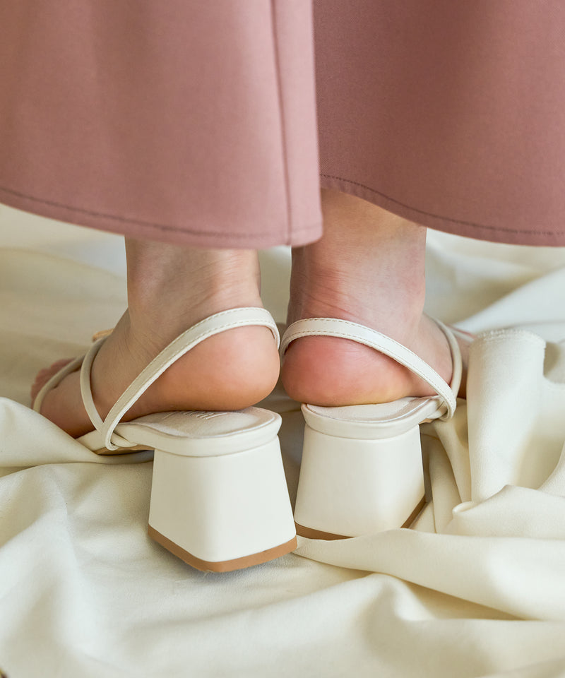 【予約商品】nuance metal motif sandals / ニュアンスメタルモチーフサンダル