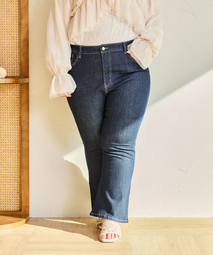 ぽっちゃりさん向けファッション|Louiosy|ルオシー|EMBROIDERY FLARE DENIM PANTS/刺繍フレアデニムパンツ –  favclo.