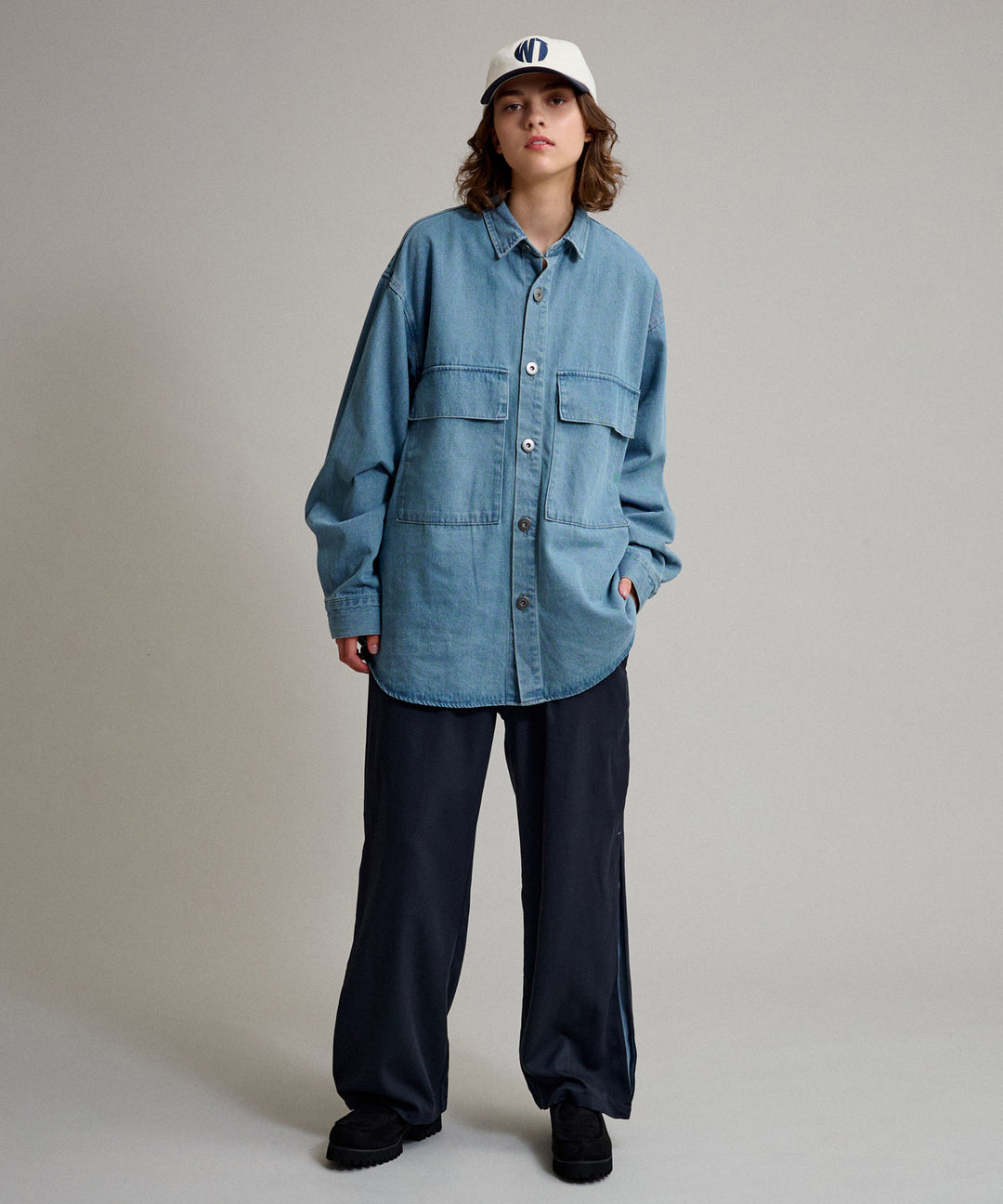 HOLIDAY（ホリデイ）の「DENIM RUFFLE BIG SHIRT デニムラッフル