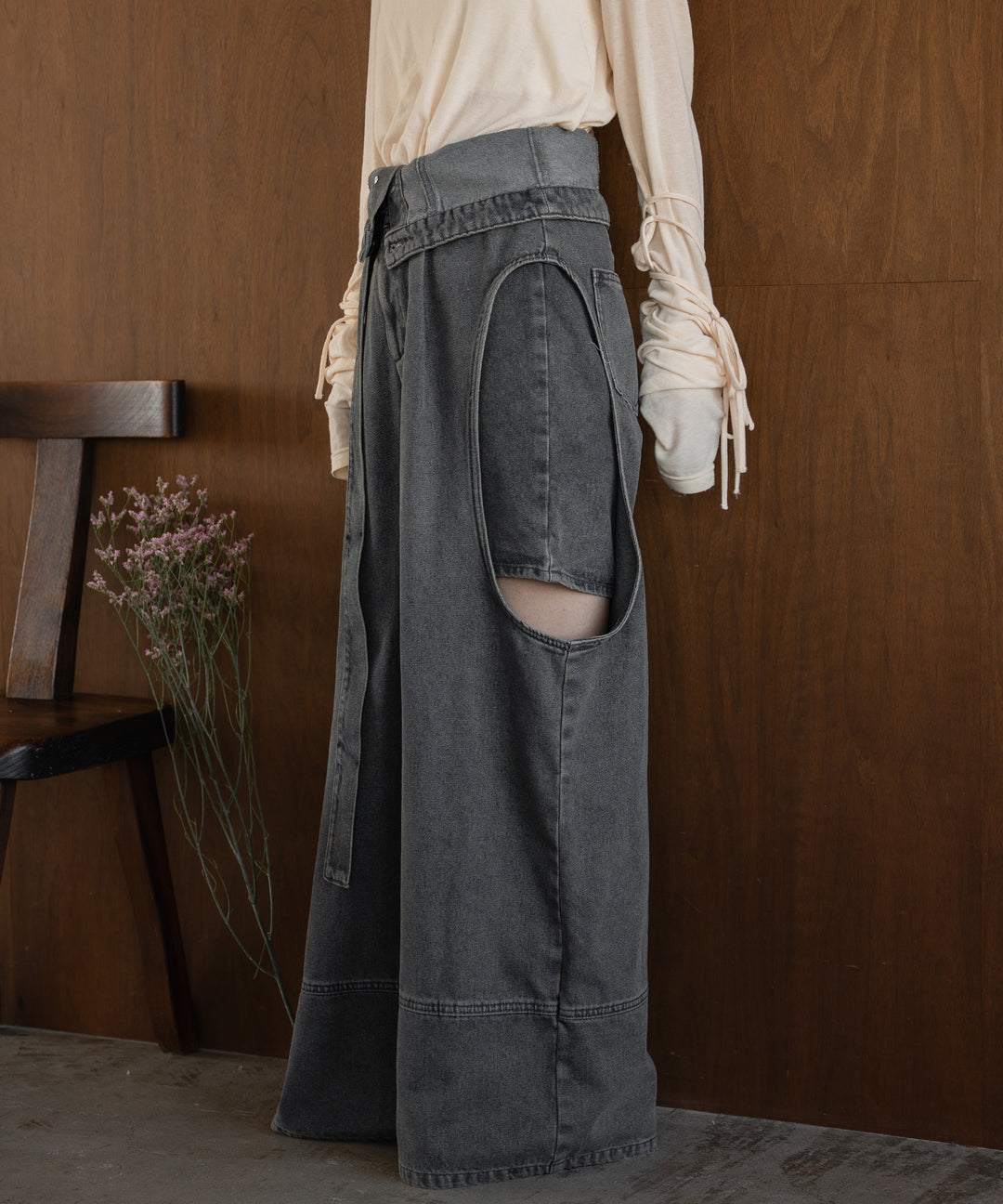 cut out design wide denim / カットアウトデザインワイドデニム