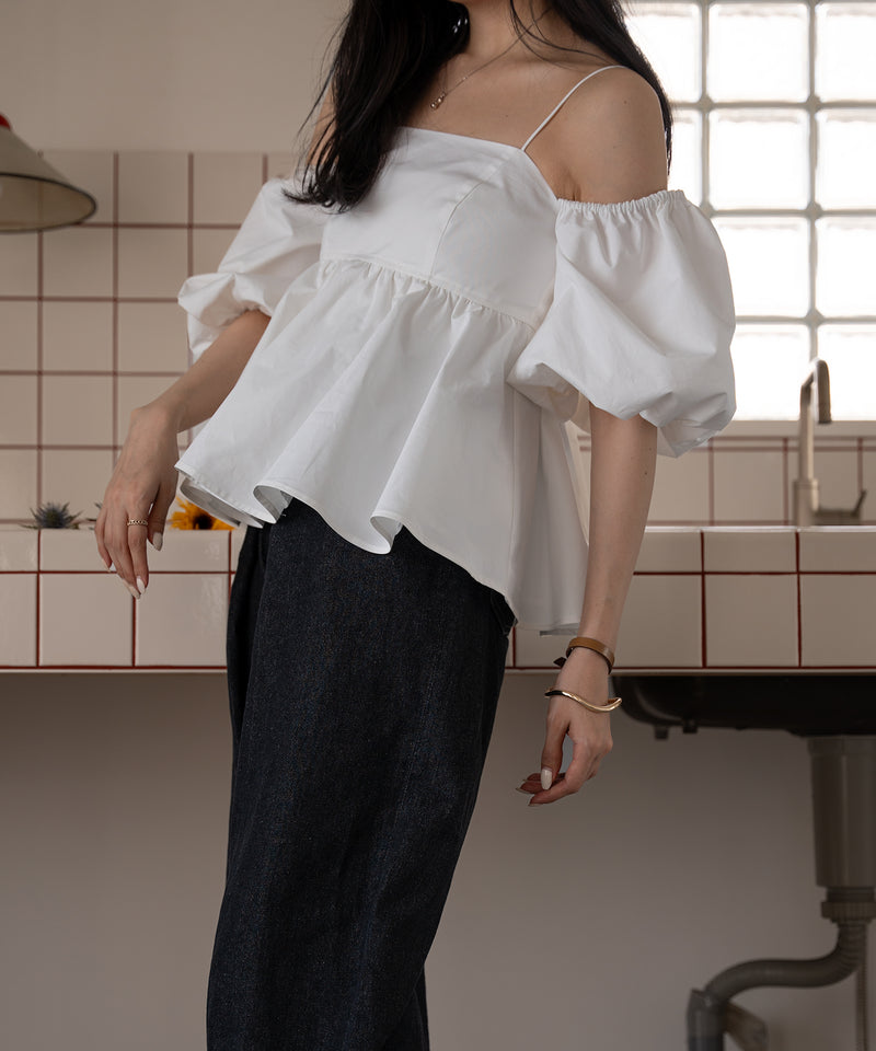 volume off shoulder blouse / ボリュームオフショルダーブラウス