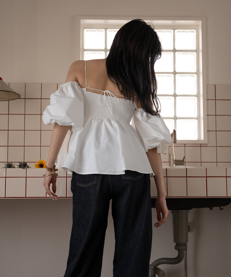 volume off shoulder blouse / ボリュームオフショルダーブラウス