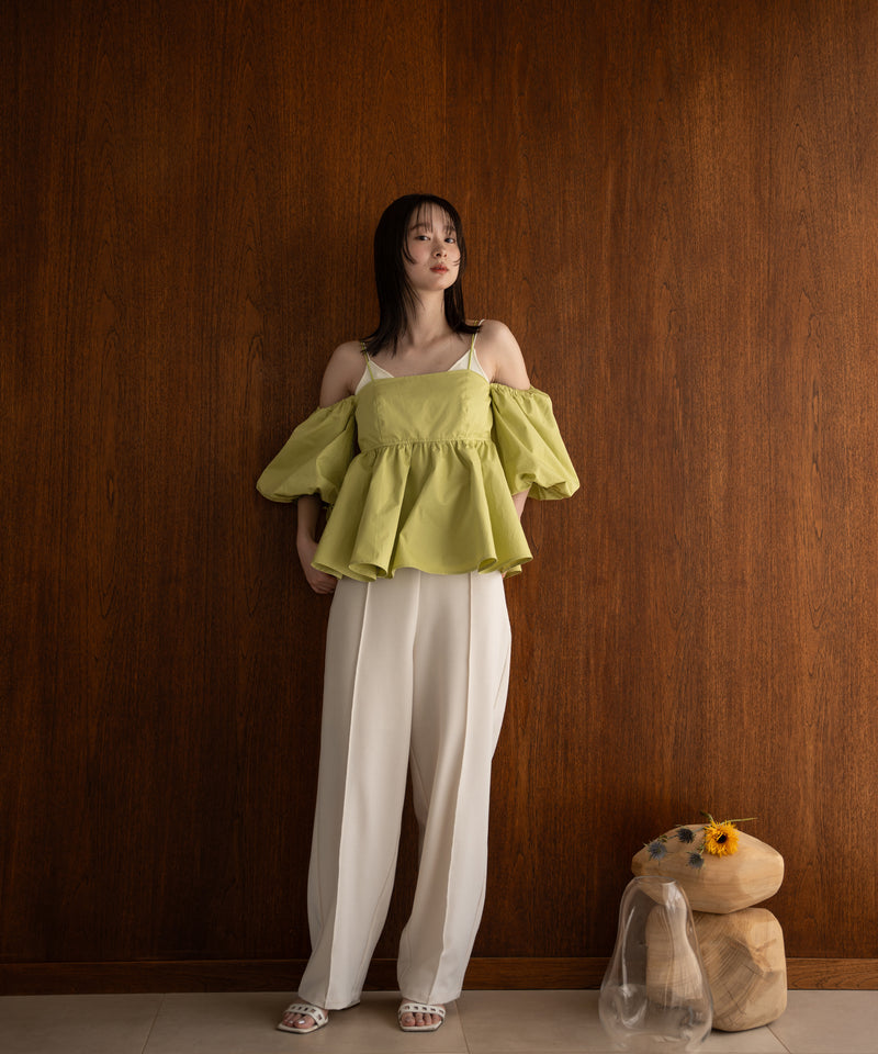 volume off shoulder blouse / ボリュームオフショルダーブラウス