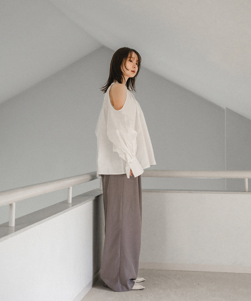 open shoulder blouse / オープンショルダーブラウス