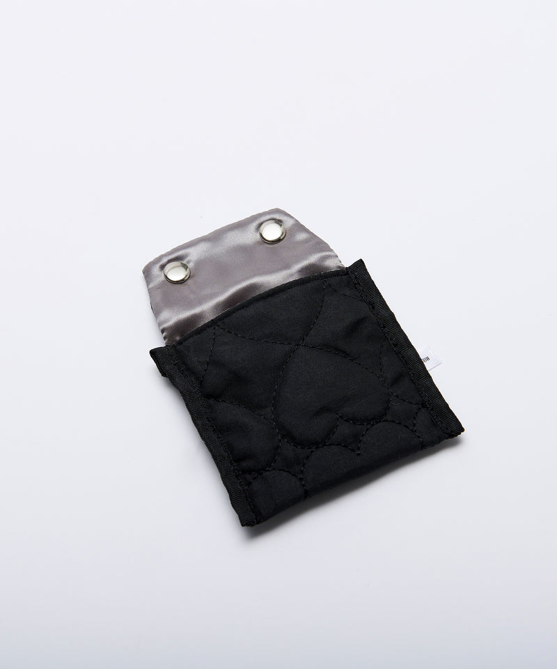 logo satin padded pouch / ロゴサテンパテッドポーチ