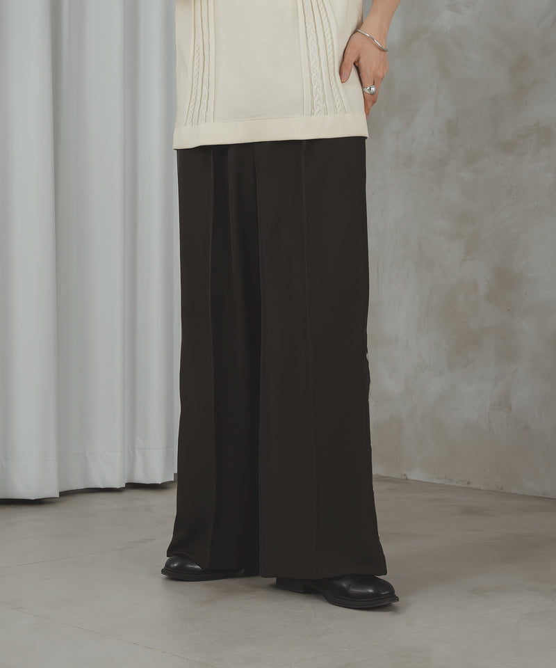 SIDE DOT BOTTON SLIT PANTS/サイドボタンスリットパンツ