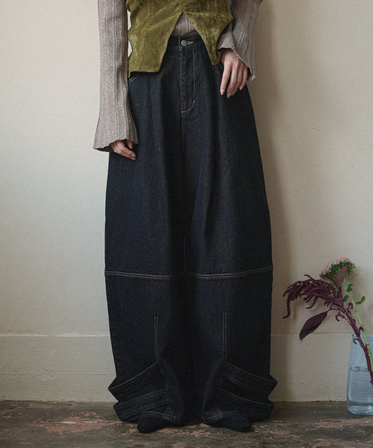 tuck curve denim pants / タックカーブデニムパンツ