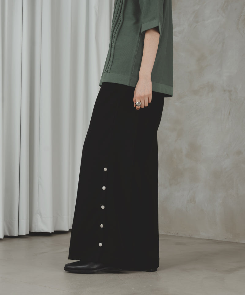 SIDE DOT BOTTON SLIT PANTS/サイドボタンスリットパンツ