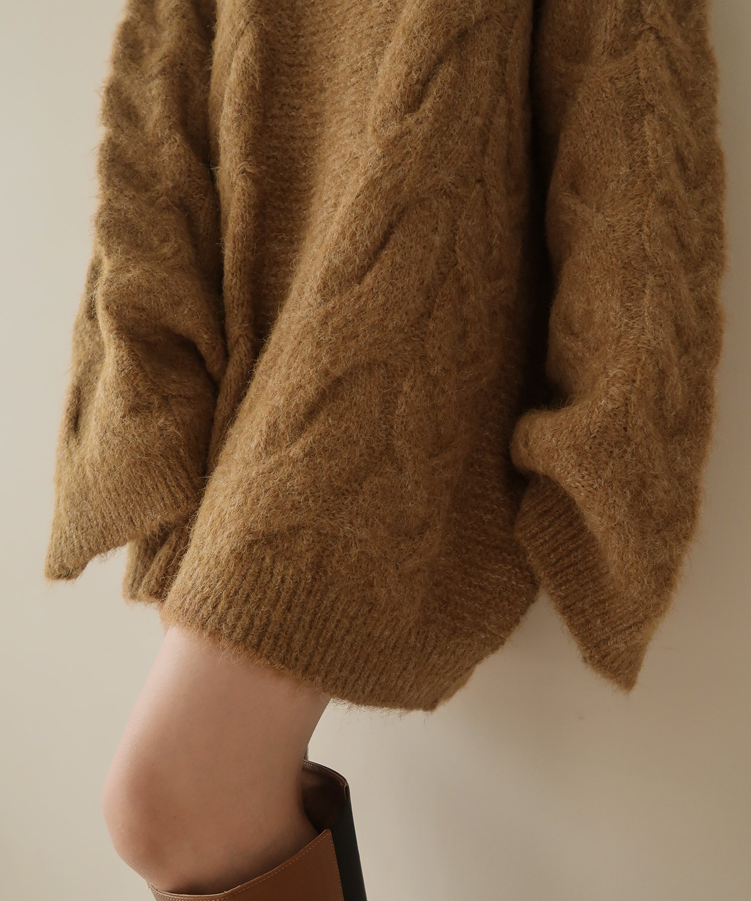 volume cable knit / ボリュームケーブルニット
