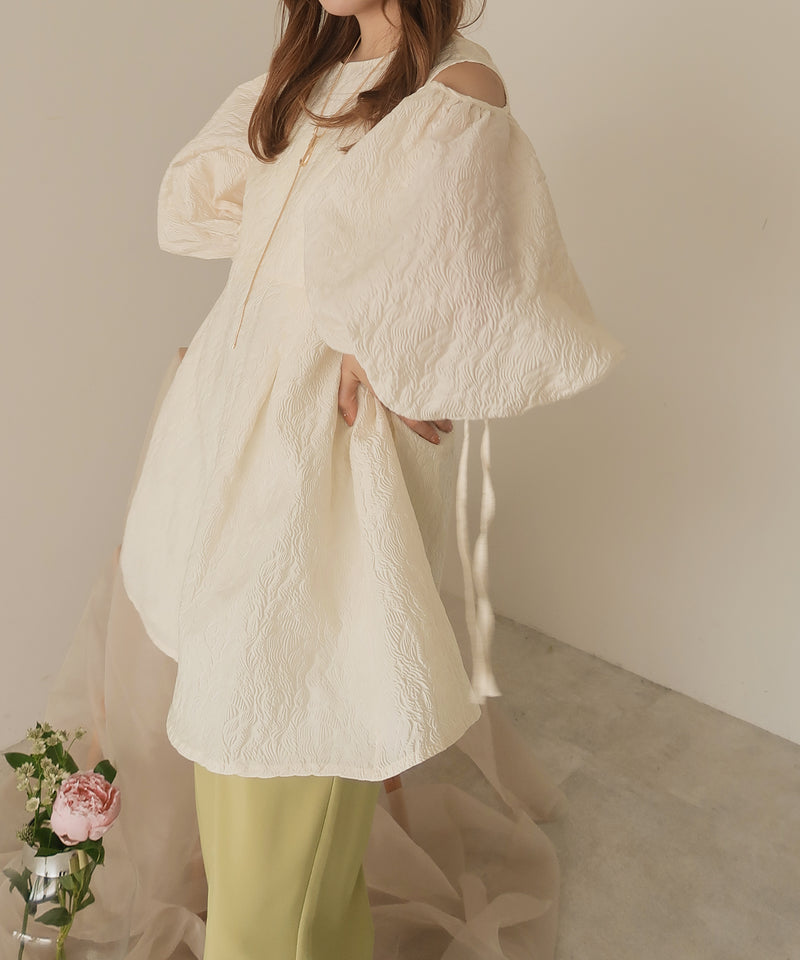 openshoulder jacquard blouse / オープンショルダージャガードブラウス