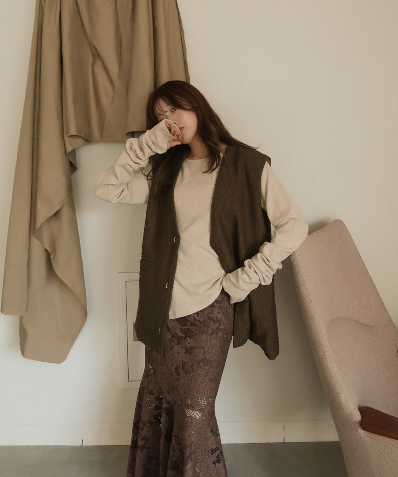 tweed vest × finger holl tops / ツイードベスト × フィンガーホールトップス