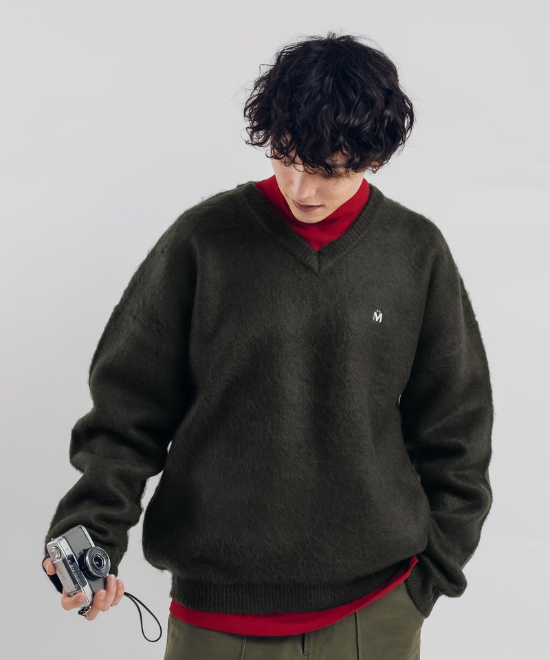 V-NECK BRUSHED KNIT