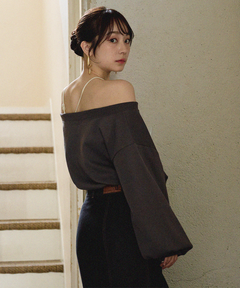 offshoulder sweatshirt / オフショルダースウェットトップス