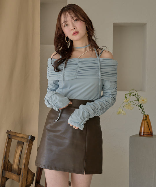 gathered design off shoulder / ギャザーデザインオフショルダー
