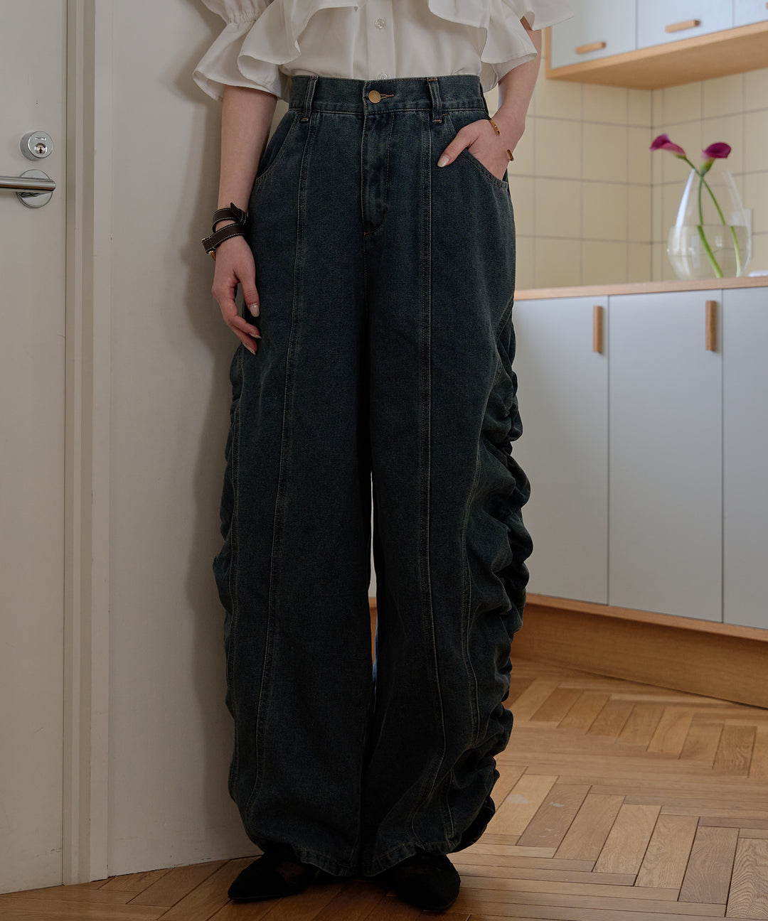 gathered curve denim pants / ギャザーカーブデニムパンツ – favclo.