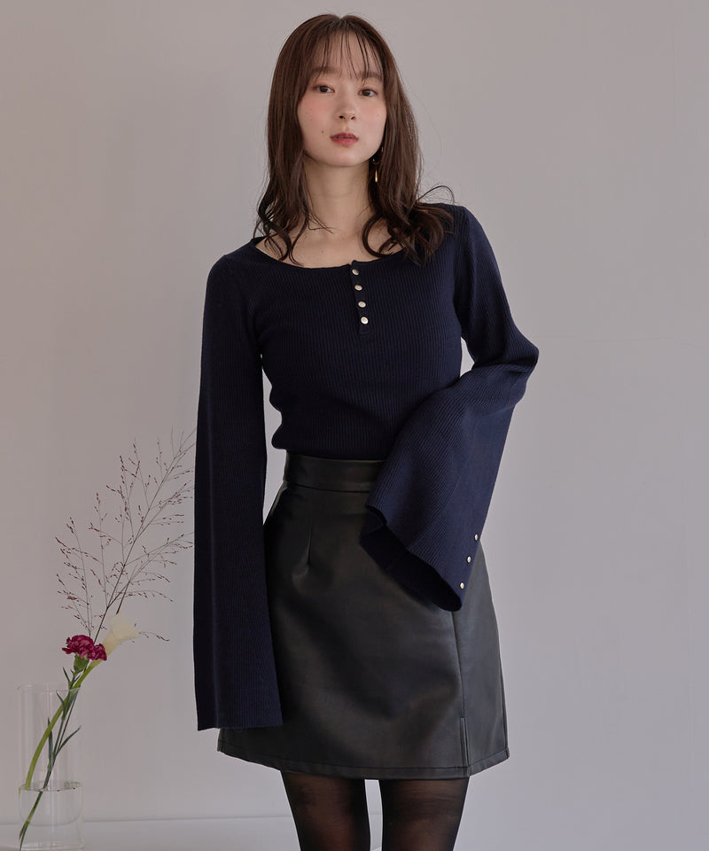 button design flare sleeve rib knit / ボタンデザインフレアスリーブリブニット
