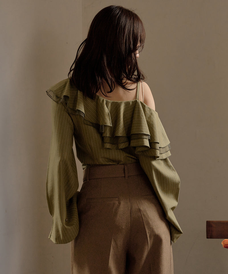 frill one shoulder tops /  フリルワンショルダートップス