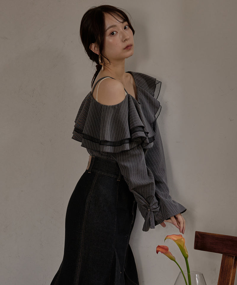 frill one shoulder tops /  フリルワンショルダートップス