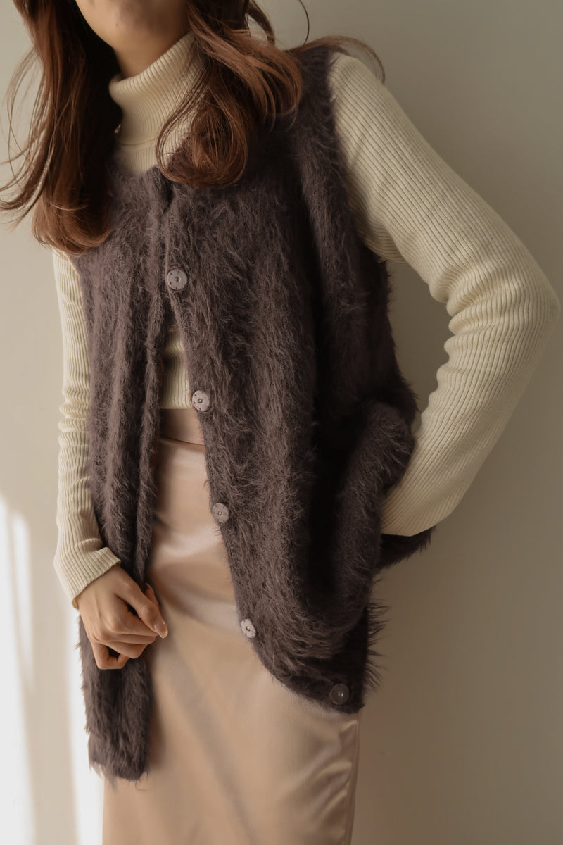 shaggy knit vest / シャギーニットベスト