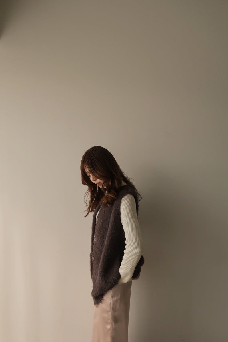 shaggy knit vest / シャギーニットベスト